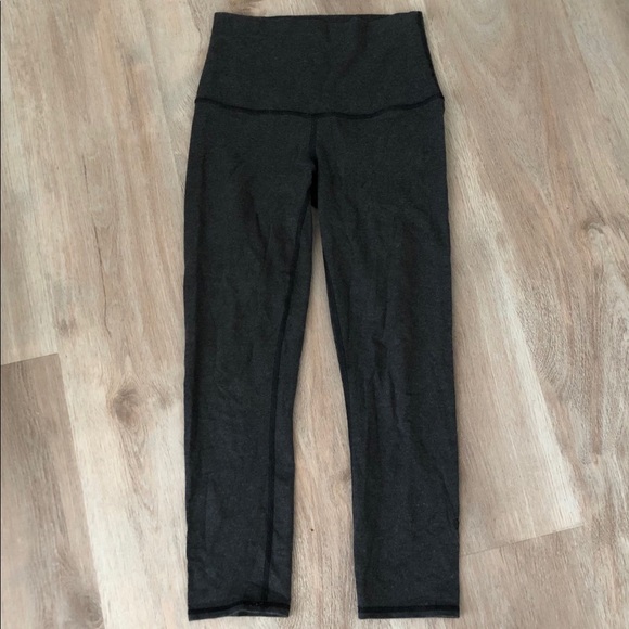 Lululemon Crop Cotton Wunder Under Grey - Picture 5 of 11